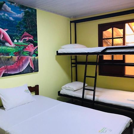 Hostal La Esperanza Leticia Ngoại thất bức ảnh