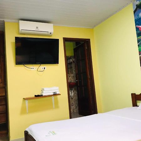 Hostal La Esperanza Leticia Ngoại thất bức ảnh