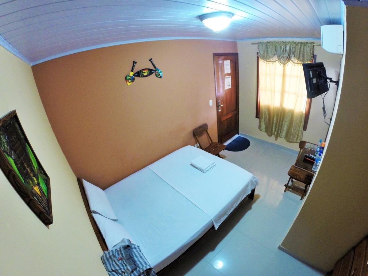 Hostal La Esperanza Leticia Ngoại thất bức ảnh
